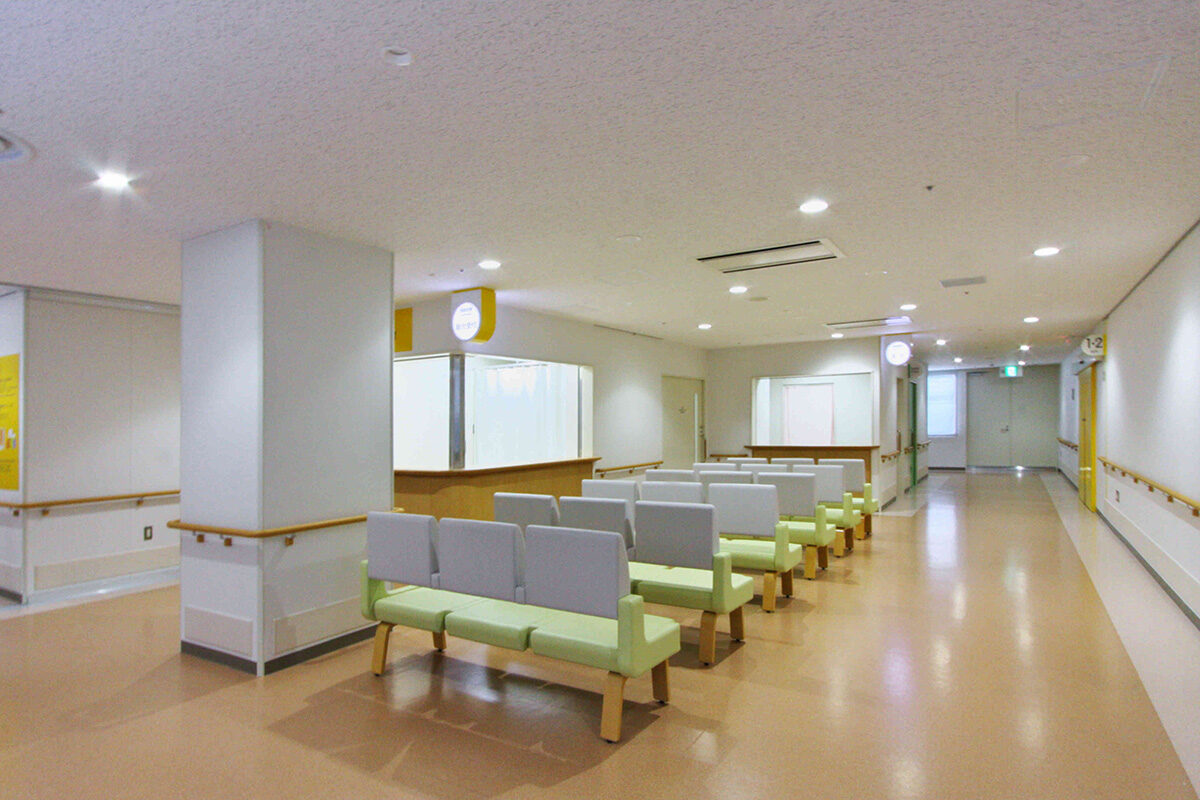富山県厚生連高岡病院　西診療棟05