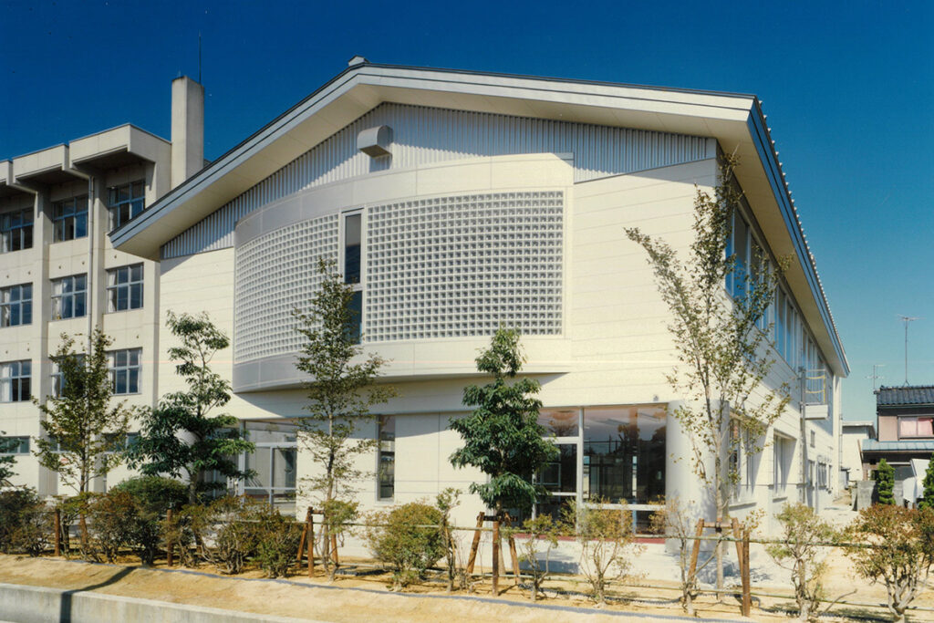 富山県立高岡商業高等学校 トレーニングセンター